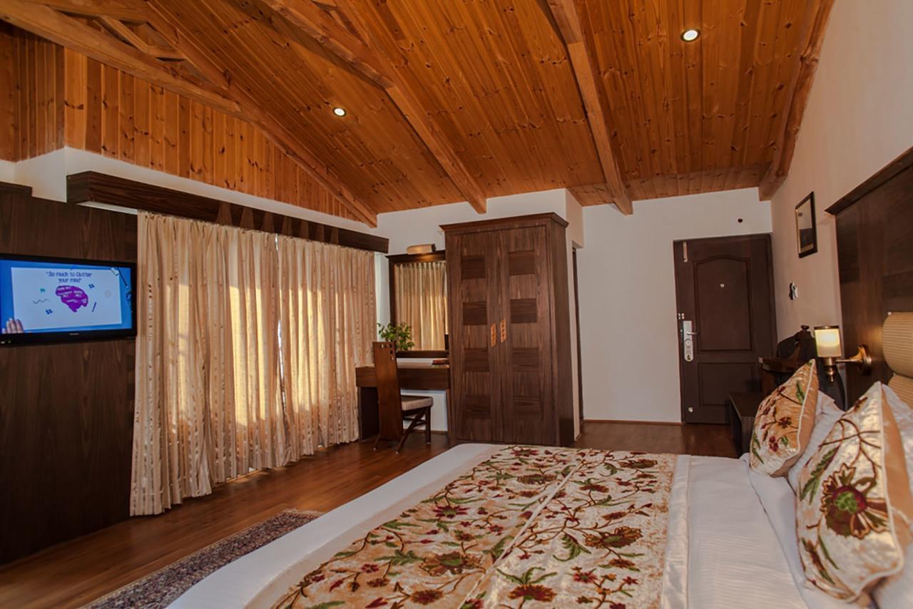 Lemon Tree Hotel Srinagar Exterior foto